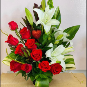 1 Dozen With Roses & Lily's ( 0019 )